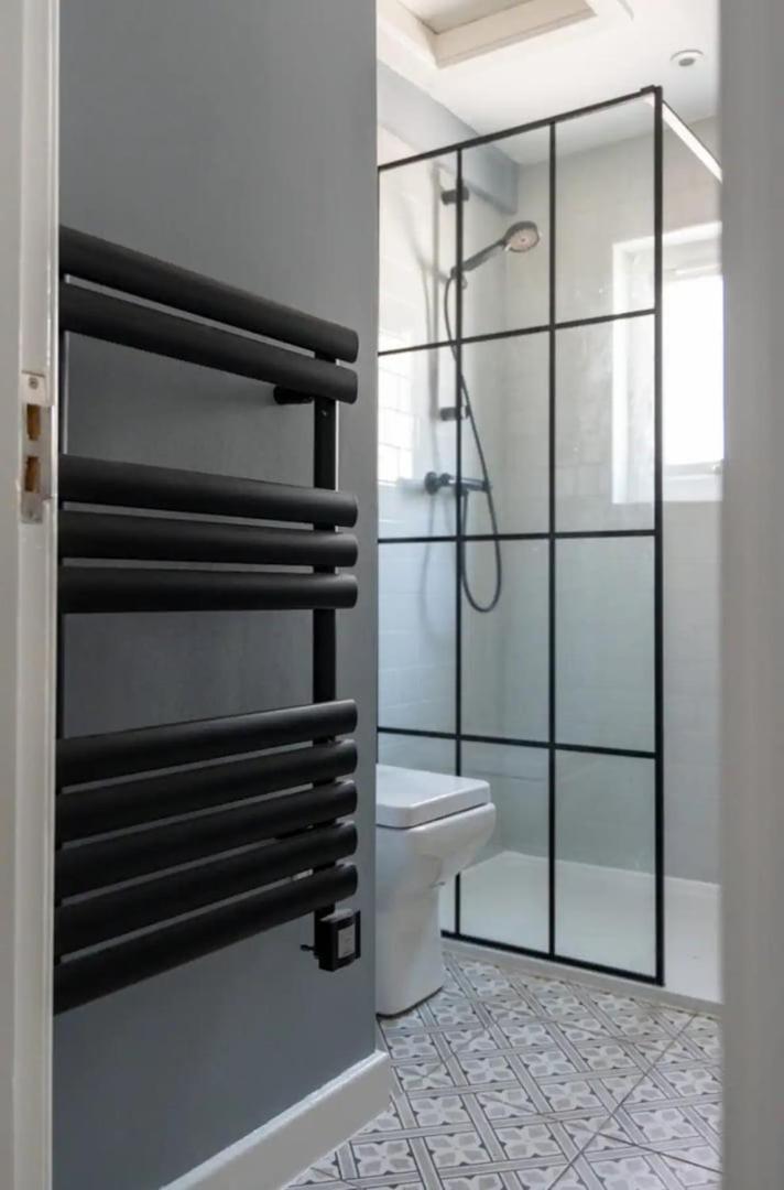 Stylish Cardiff City Apartment Kültér fotó
